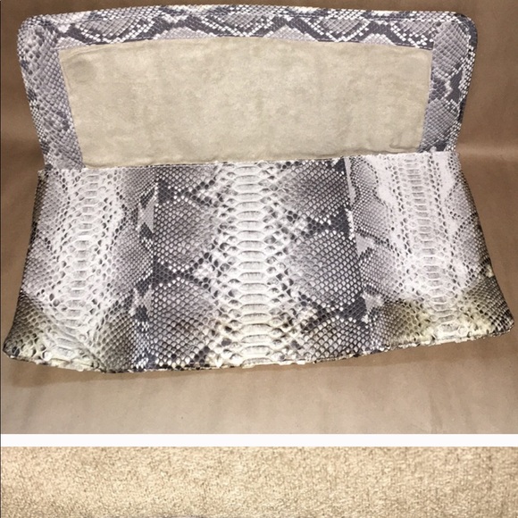 Andi Bagus puka shell snakeskin clutch - Picture 4 of 6